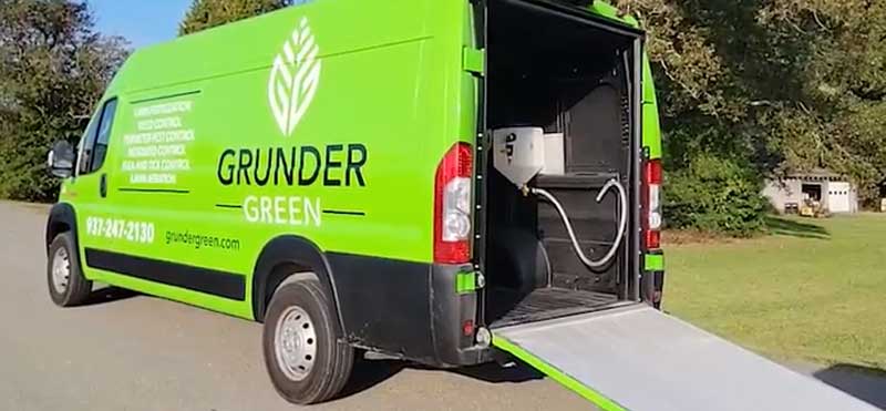 Reddick shows off New Custom Lawn Care Vehicle