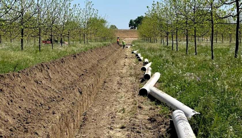 Significant Developments in Knights Landing. 